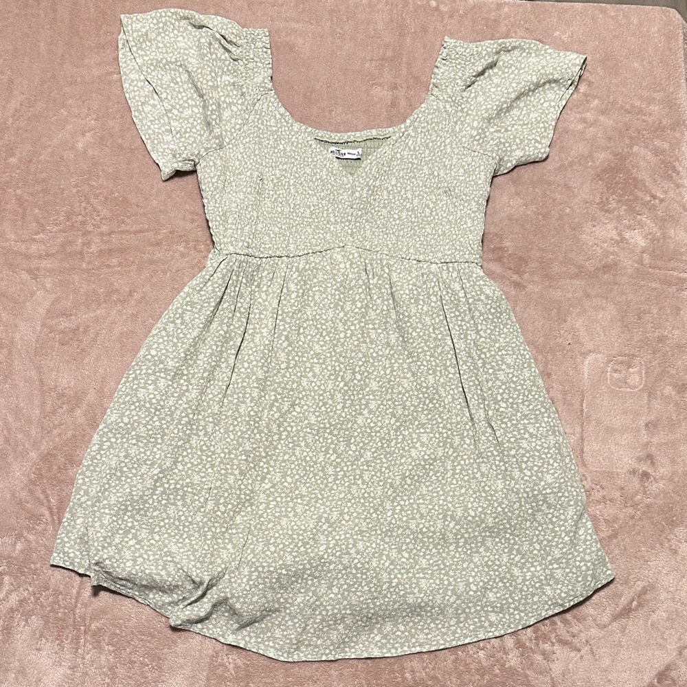 Hollister Light Sage Floral Babydoll Dress